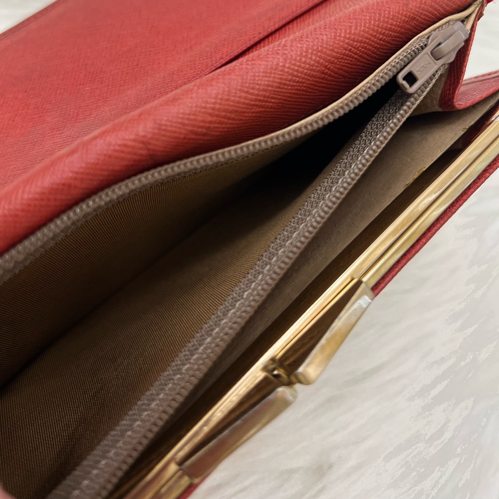 GIVENCHY - RED ORANGE ALL LEATHER LONG BIFOLD WALLET WITH GOLD PLATED CORNERS - Picture 9 of 11